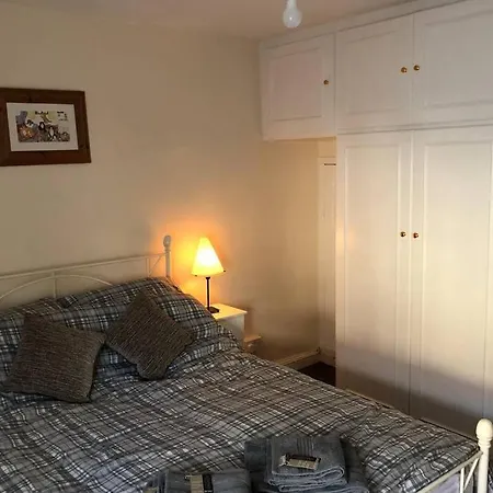 Mena Cottage, Cosy Country And Quaint. Feriehus *