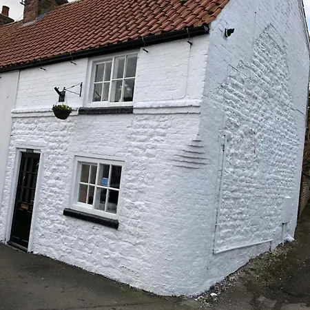 Mena Cottage, Cosy Country And Quaint. Feriehus
