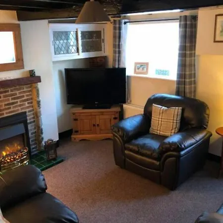 Mena Cottage, Cosy Country And Quaint. Дом отдыха