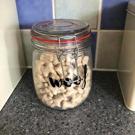 Mena Cottage, Cosy Country And Quaint. Дом отдыха *