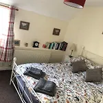 Mena Cottage, Cosy Country And Quaint. * 亨曼比